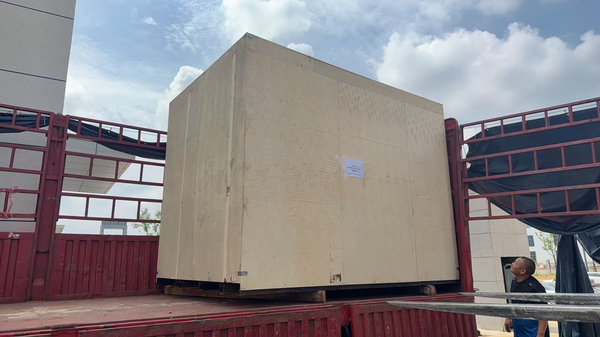 CNC Lathe Machine Packed in a Plywood Case for Shipment