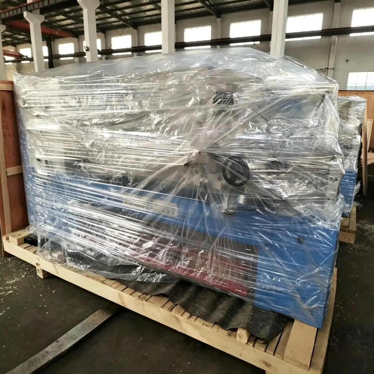 CD6250C Precision Manual Lathe | Ø80mm Extra-Large Spindle Bore | 1500mm Distance Between Centers | High-Torque Conventional Lathe