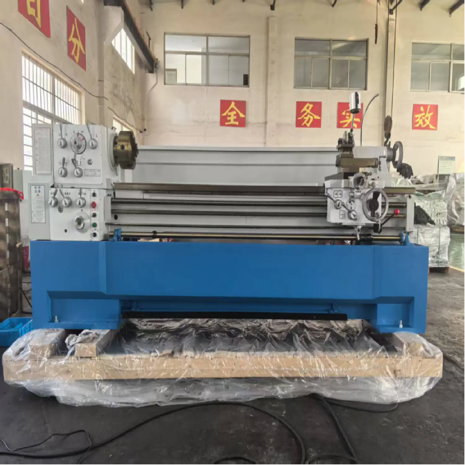CD6251 x 2000mm Industrial Manual Lathe | 80mm Spindle Bore & 5.5KW Motor Power