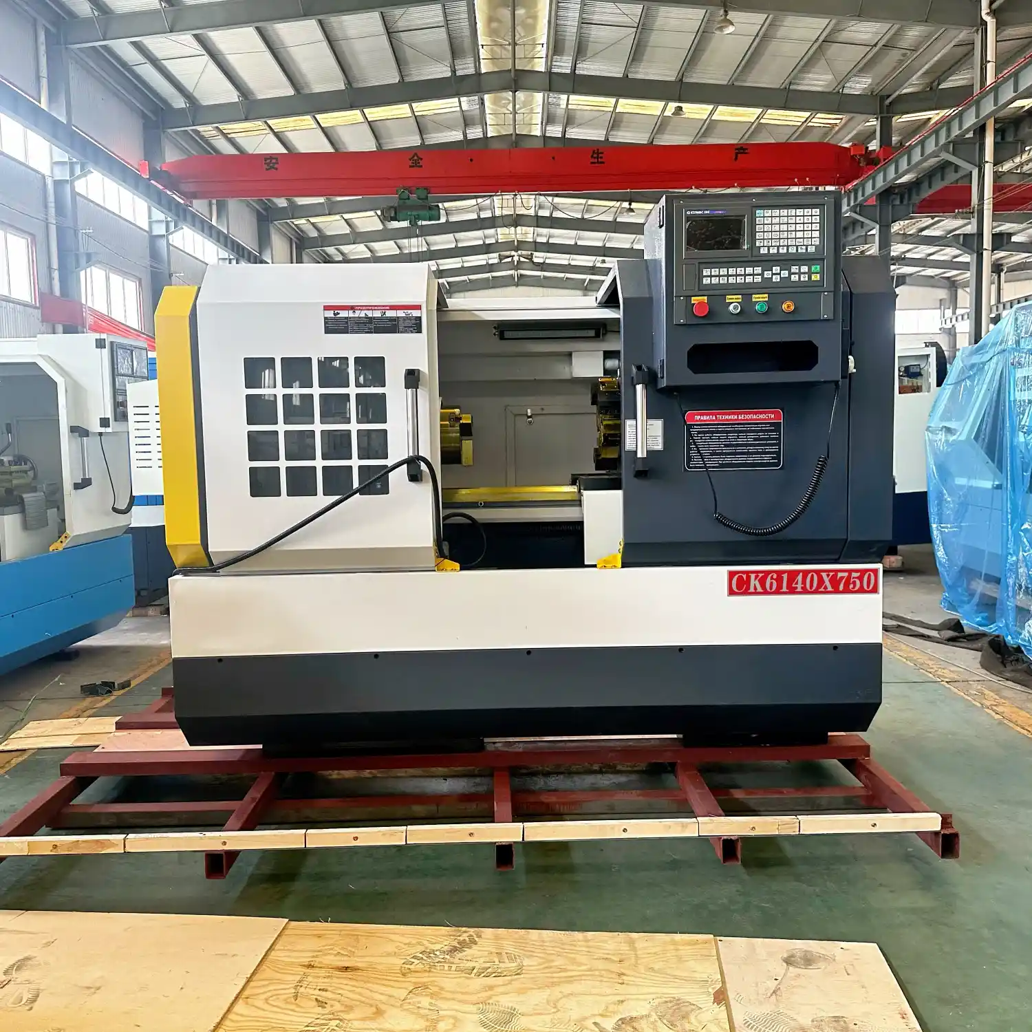 CK6140 High-Precision CNC Lathe Machine | 4-Station Electric Turret & GSK/Fanuc Control Turning Center - Image 3