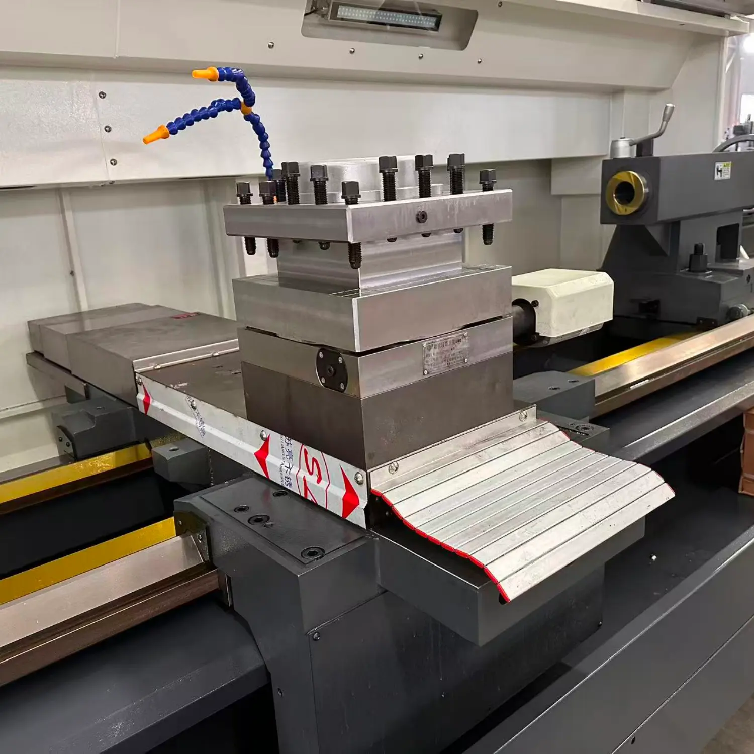 CK6150 Heavy-Duty Horizontal CNC Lathe Machine | Φ500mm Swing & 82mm Spindle Bore Turning Center - Image 12