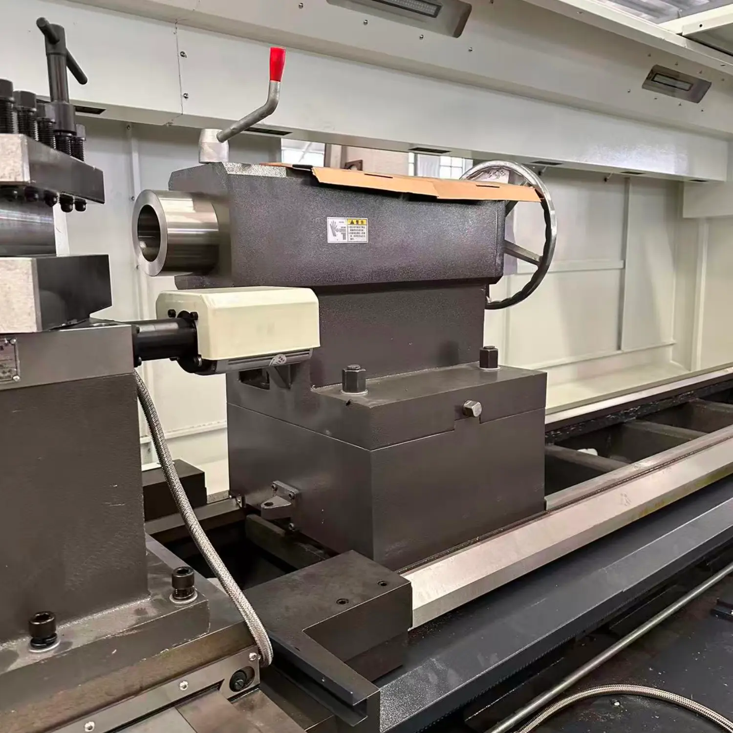 CK6180 Heavy-Duty Large Swing CNC Lathe Machine | 800mm Swing & 105mm Big Bore Turning Center - Image 2
