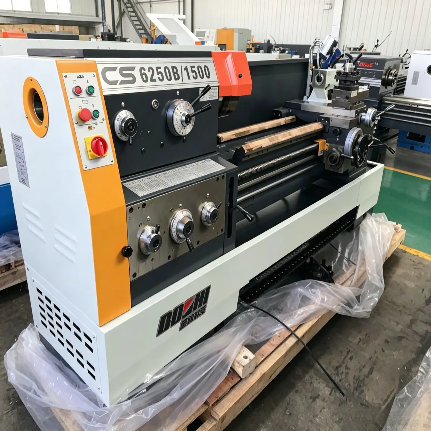 CS6266B Industrial Conventional Lathe | Ø82mm Large Spindle Hole | 7.5kW High-Torque Manual Machine