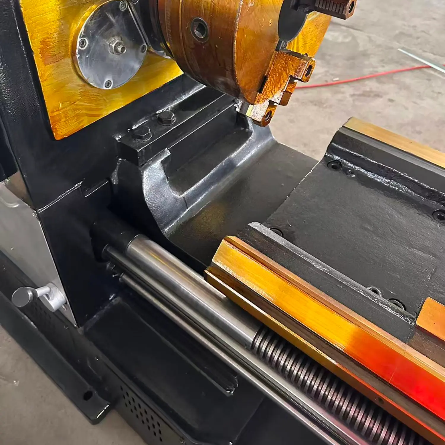 CW6163B x 3000mm Horizontal Manual Lathe | Ø105mm Spindle Bore | 11kW Heavy-Duty Power | 550mm Bedway Width